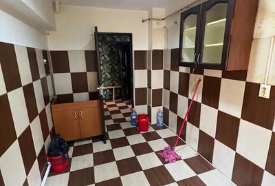 Apartament de vanzare 4 camere - 6