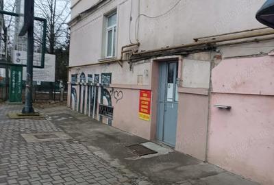 Garsonieră decomandată în Central - 4