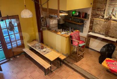 Casă cu 7 camere cu Canalizare în Zărnești - 16