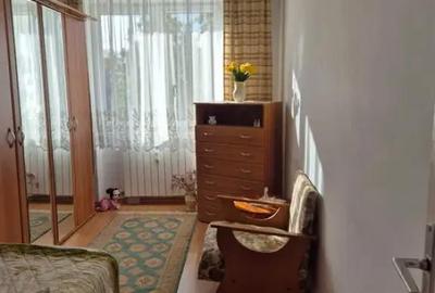 Apartament cu 3 camere decomandat în Central - 3