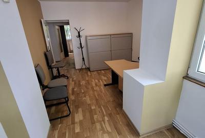 Apartament cu 4 camere în Central - 11