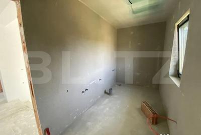 Casă cu 4 camere cu Teren 500 Mp în Central - 10