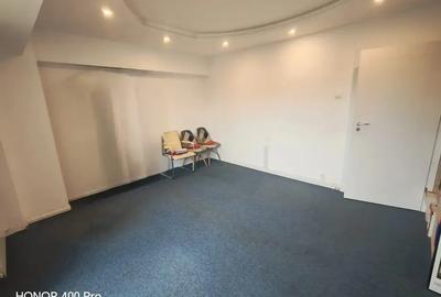 Apartament cu 5 camere în Unirii - 2