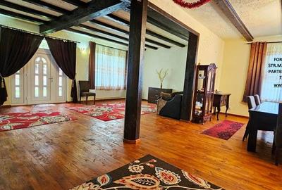 Casă cu 6 camere cu Teren 1250 Mp în Central - 15