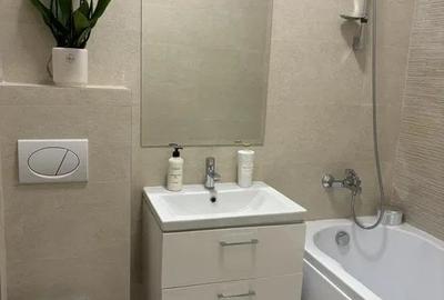 Centru Civic- apartament 3 camere - 9