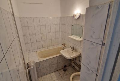 Apartament cu 2 camere semidecomandat în Rahova - 4
