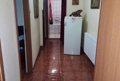 Apartament cu 3 camere decomandat în Cetate - 2