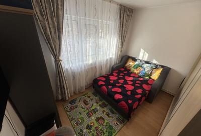 Apartament cu 2 camere semidecomandat, mobilat în Poarta 6 - 4