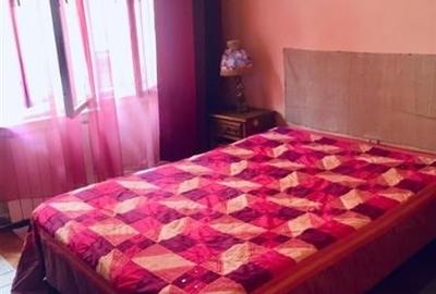 Apartament cu 4 camere semidecomandat, mobilat în Ultracentral