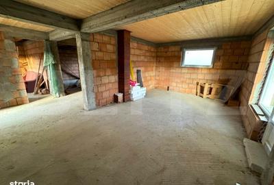 Casă cu 3 camere în Valea - 4