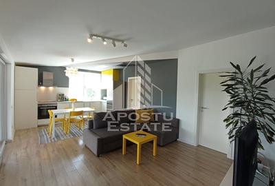 Apartament cu 3 camere, tip penthouse, loc de parcare, zona Crisan