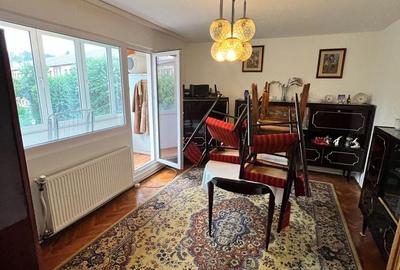 Apartament cu 4 camere decomandat în Central - 1