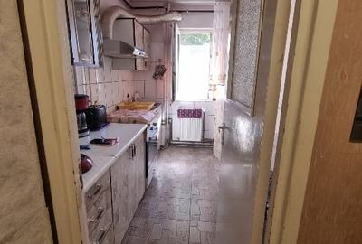 Apartament 3 camere, etaj 2 - strada Harniciei - 3