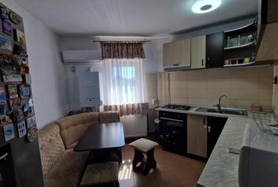 Apartament 2 camere, decomandat, 60mp, cartier Brazda, zona Guliver - 5