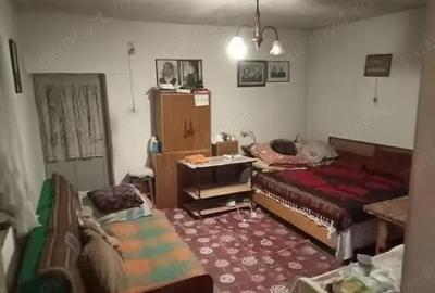 Casă cu 6 camere în Giubega - 1
