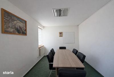 Spațiu comercial, de 2,000 mp, în Centura - 7