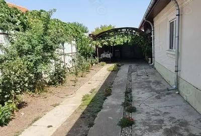 Casă cu 4 camere în Băilești - 2