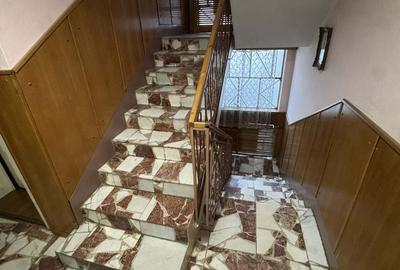 Casă cu 9 camere decomandat cu Teren 101 Mp în Central - 3