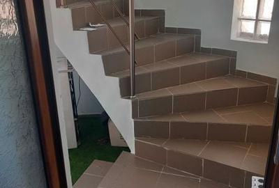Casă cu 4 camere cu Teren 2500 Mp în Vatra Luminoasă - 2