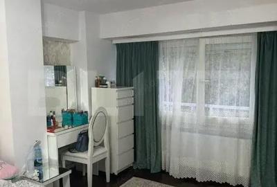 Apartament cu 4 camere decomandat, mobilat în Central - 14