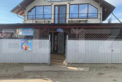 Casa cu 5 camere, 550 mp, teren de 800 mp, zona Salcea - 20