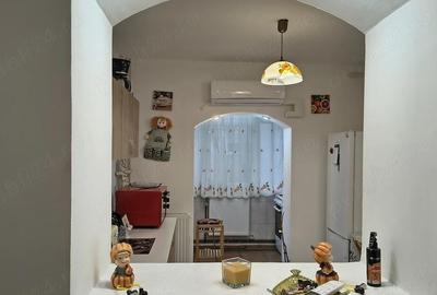 Apartament cu 2 camere decomandat în 1 Mai - 1