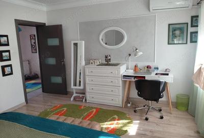 Casă cu Teren 179 Mp în Central - 13