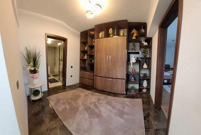 Apartament cu 3 camere decomandat în Central - 9