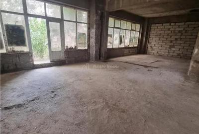 Spațiu comercial, de 106 mp, în Central - 7