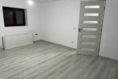 Casă cu 4 camere cu Teren 150 Mp în Central - 2
