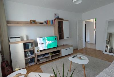 Apartament cu 2 camere decomandat în Complex Studențesc