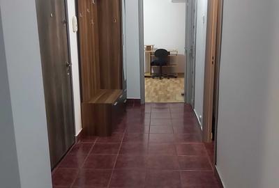 Apartament cu 2 camere decomandat în Teilor - 3