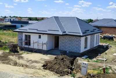 FARA COMISIOANE in Gulia casa eleganta cu 4 camere 2 bai placa de beton la cheie - 2