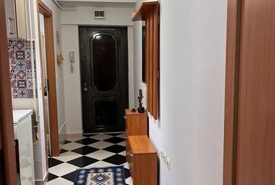 Garsonieră decomandată în Central - 7