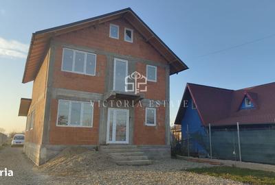 Casă cu 4 camere în Gruiu - 13