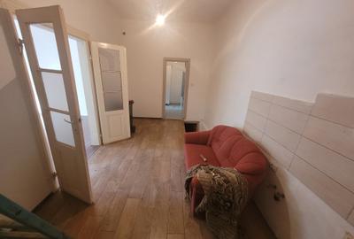 Apartament in -Zona Sinaia - 2