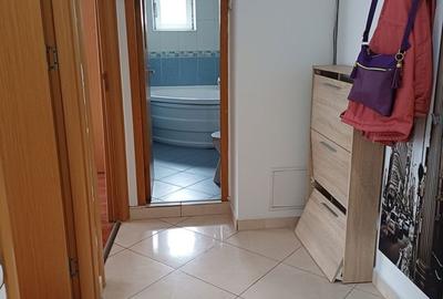 Apartament cu 3 camere decomandat în 13 Septembrie - 2