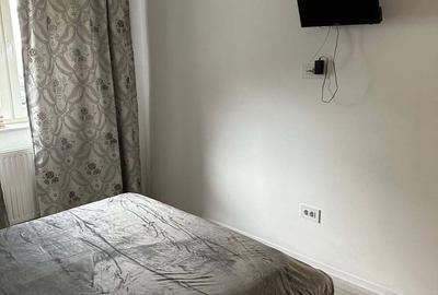 Inchiriez apartament - 3