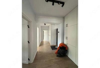 Apartament cu 3 camere decomandat în Berceni - 1