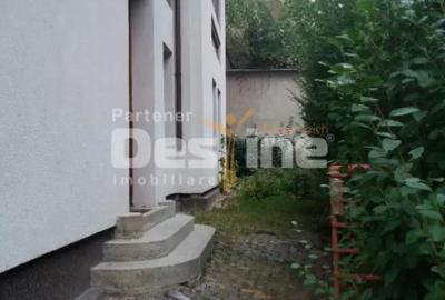 Apartament cu 4 camere decomandat în Central - 9