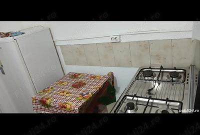 Garsonieră decomandată în Central - 2