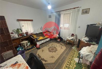 Casă cu 4 camere cu Teren 4489 Mp în Murighiol - 13