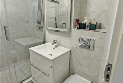 Apartament cu 2 camere decomandat în Păcurari - 2