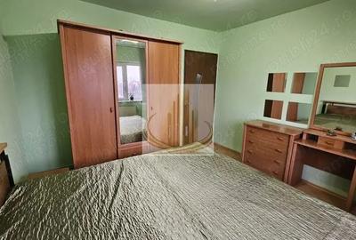 Apartament cu 3 camere decomandat în Lunei - 3