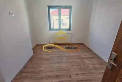 Casă cu Teren 500 Mp în Central - 9