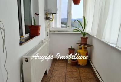 Apartament 3 camere cartier C5 etajul 4 - 7