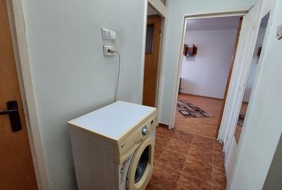 Garsonieră decomandată, mobilată în Titan - 9