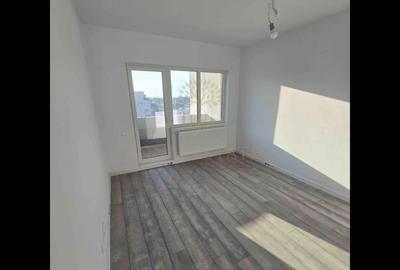 Apartament cu 2 camere decomandat în Păcii