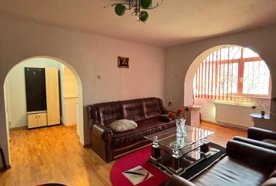 Apartament cu 2 camere semidecomandat în Central - 3