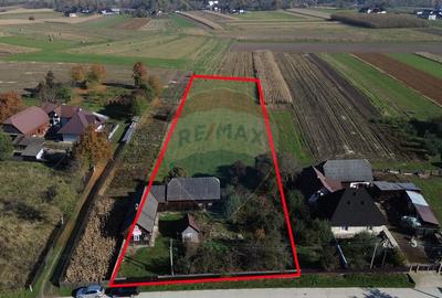 Casa de vanzare in Horodnic de Jos cu teren de 3900mp - 1